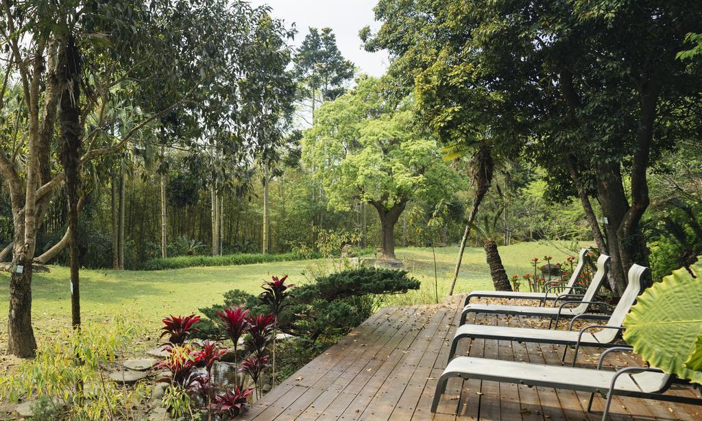 Ferienwohnung Around The Tree Manor Shitan Exterior foto